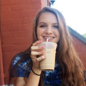 Meet your Posher, Bella